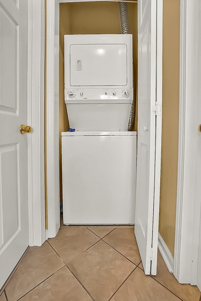 River Oaks 60n 2 Bedroom Condo