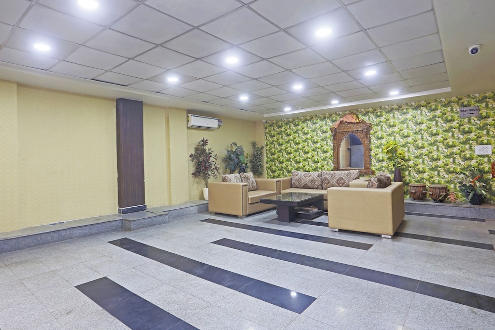 Hotel Aerostar Gold Near Yashobhoomi