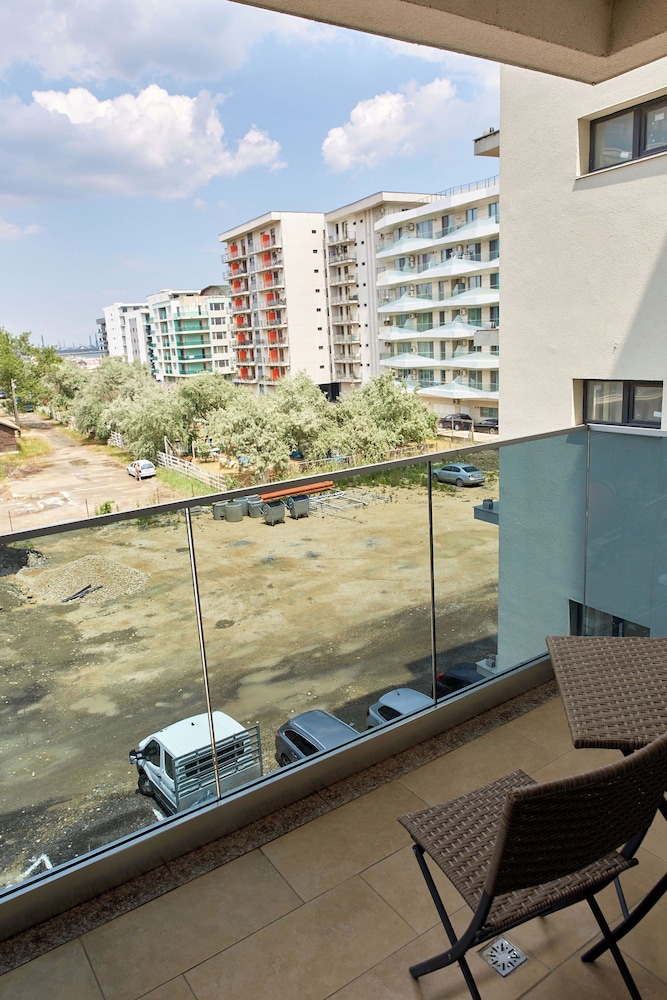 Solis Residence Apartment