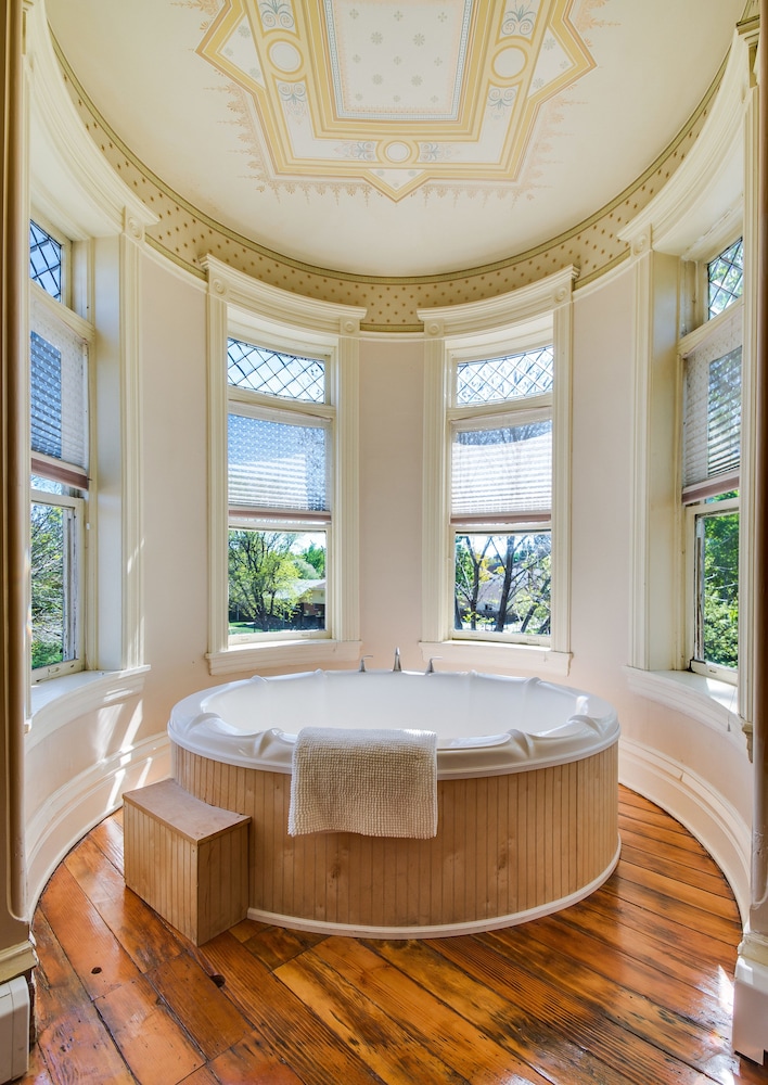 Lumber Baron Inn