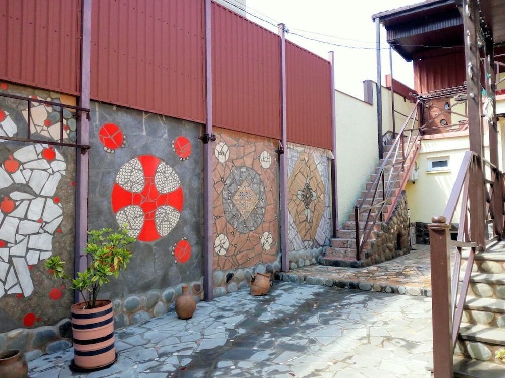 Photo 12