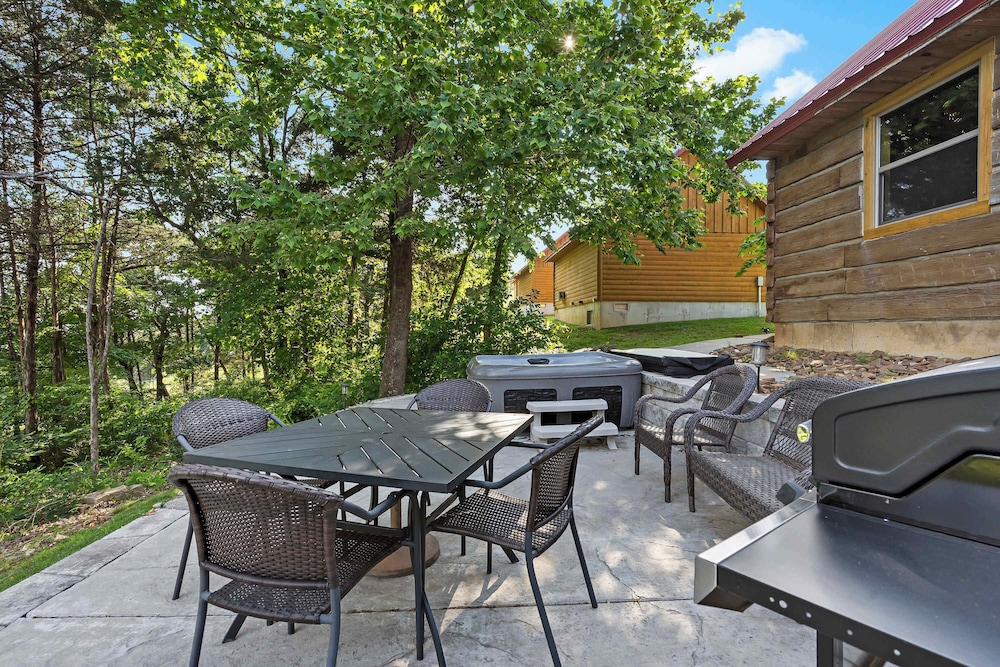 Antlers Point - Cabin for 4