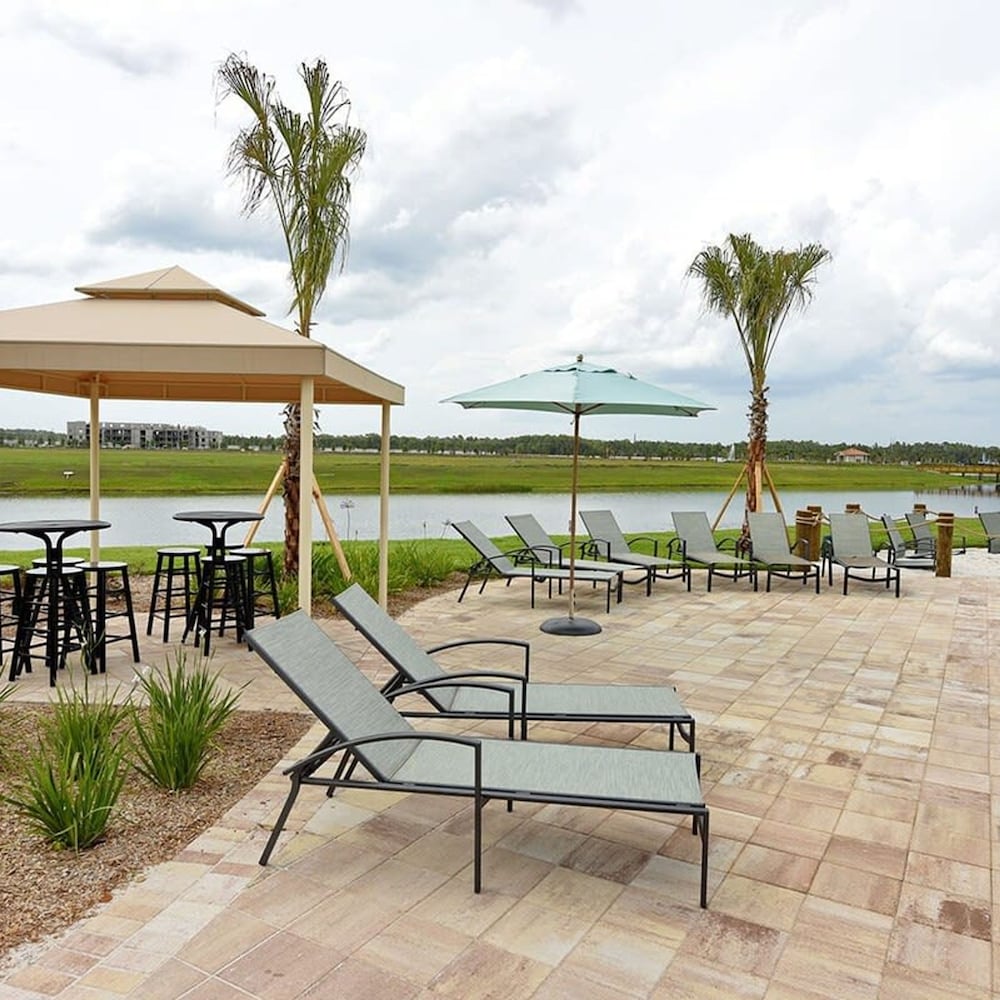 4224 Modern 4BD Private Pool - Near Disney