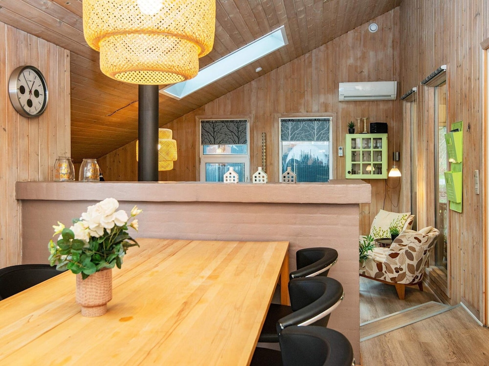 8 Person Holiday Home in Oksbol