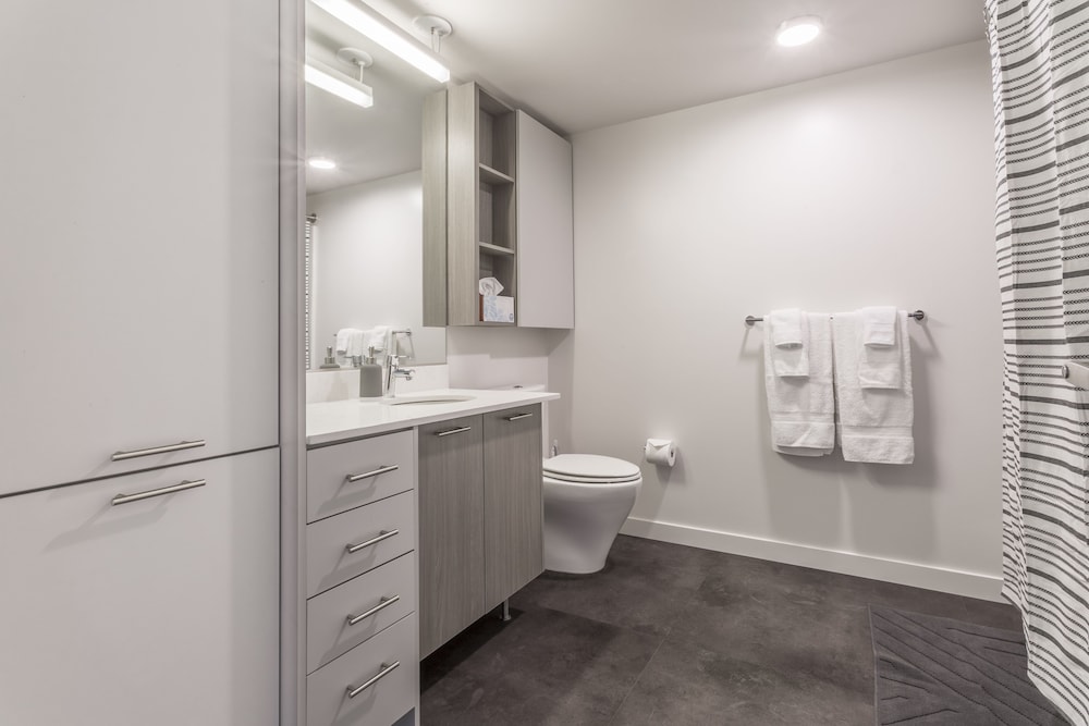 Domicile Suites at Cove
