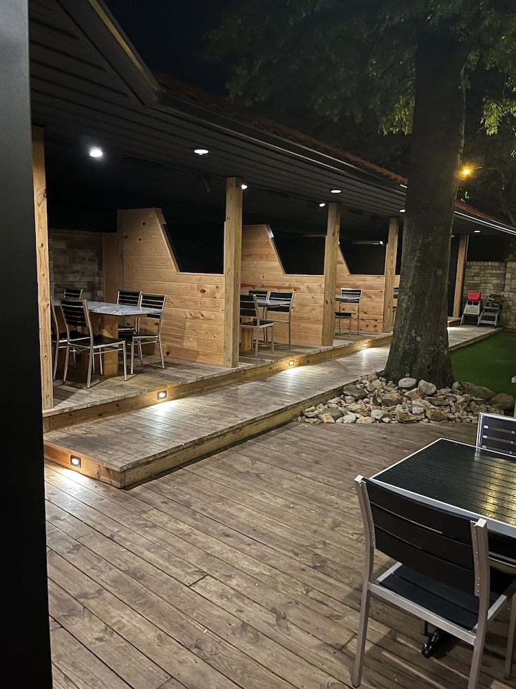 Edinboro Lake Resort Cabins