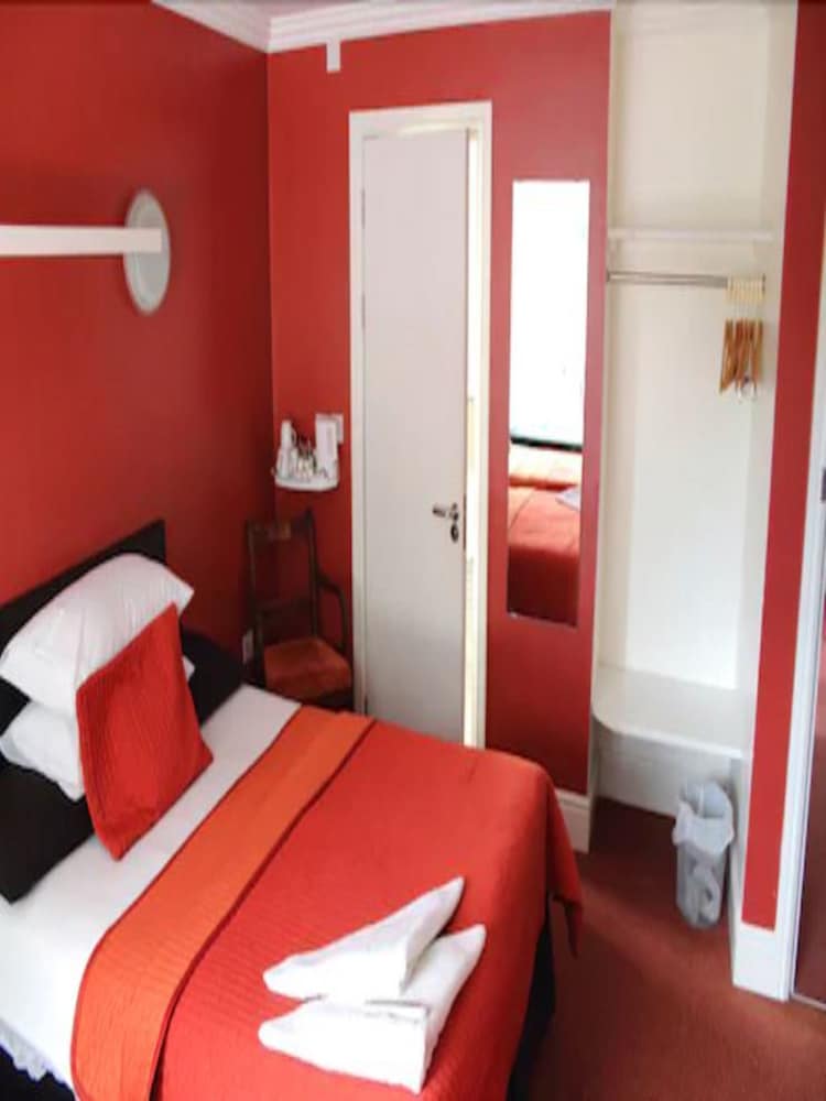 Elgano Guest House