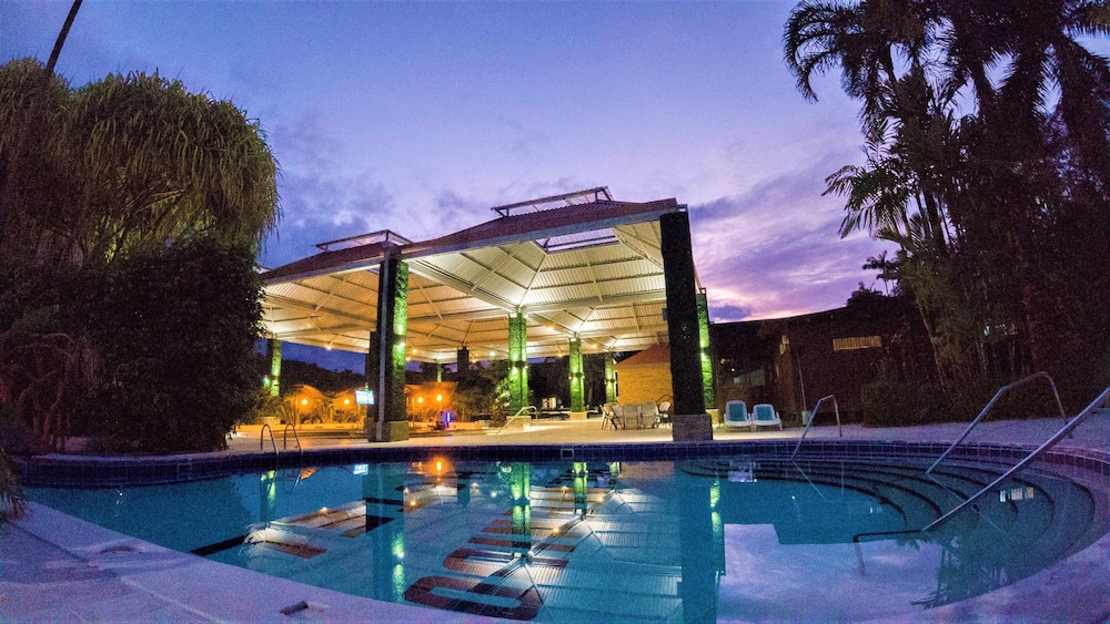 Arenal Paraíso Resort & Thermo Mineral Hot Springs