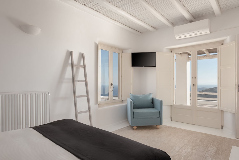 Mykonian Icon Villa