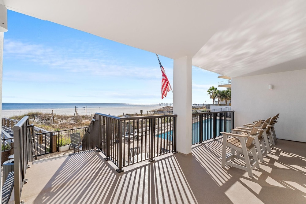 The Palms West 311