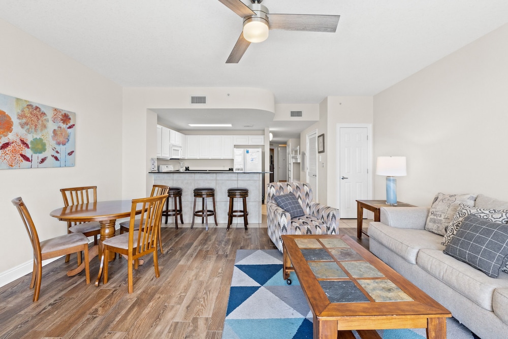Calypso Beach Resort by Panhandle Getaways