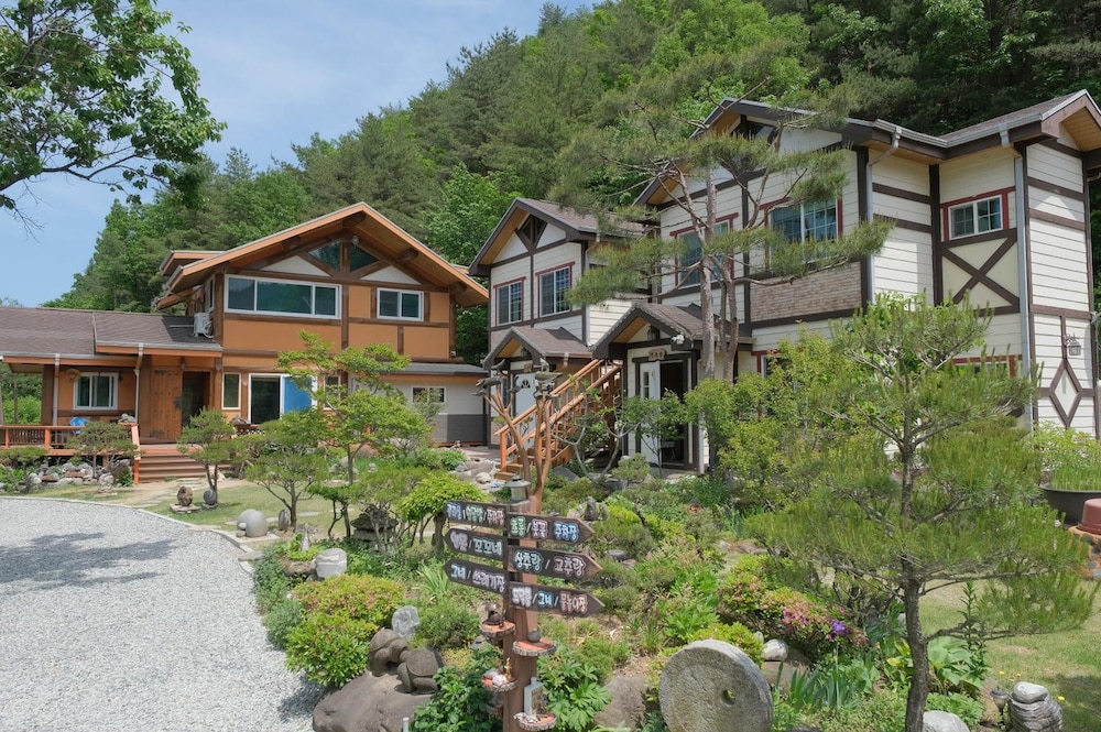 Samcheok Yeondam Pension
