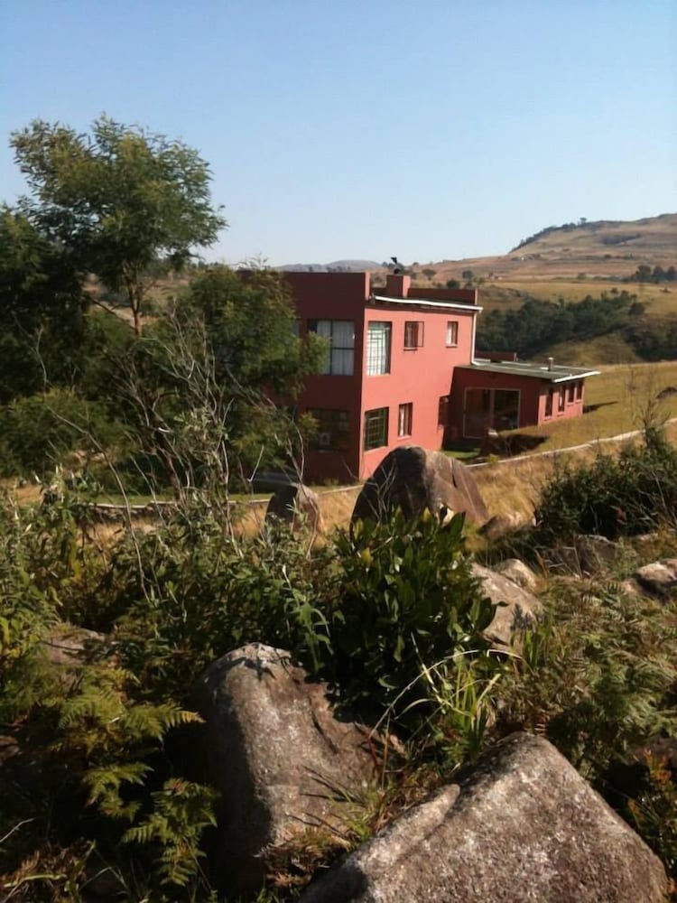 Sobantu Guestfarm  and Backpackers