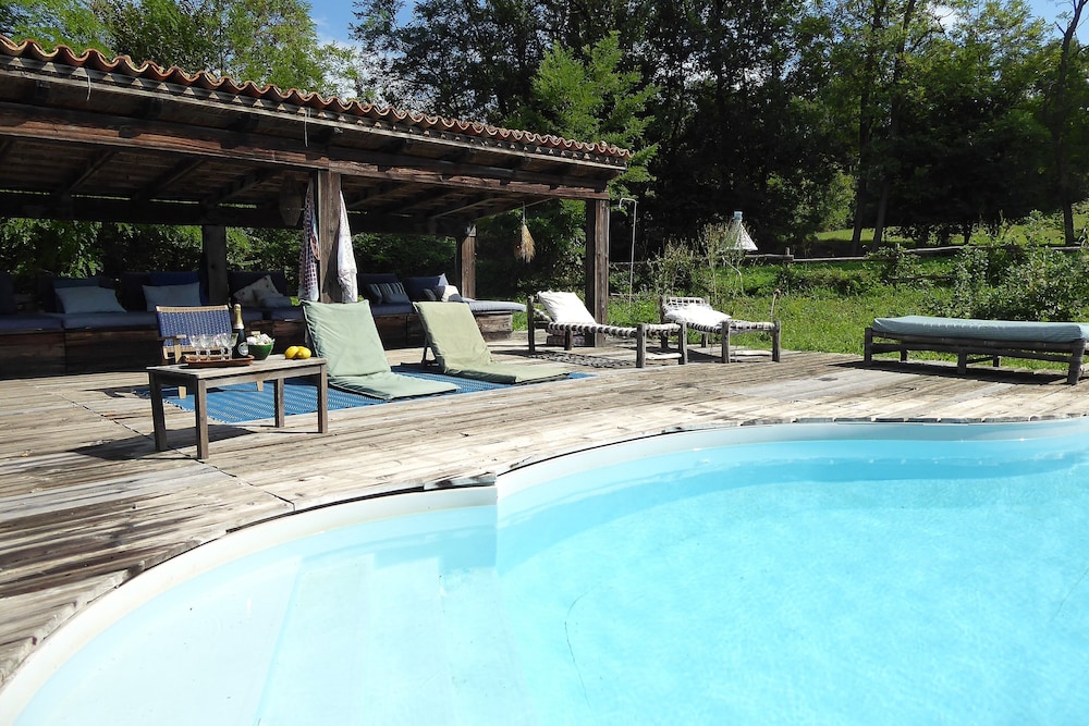 Villa Poggio Zucchino Pool and Wellness Piacenza