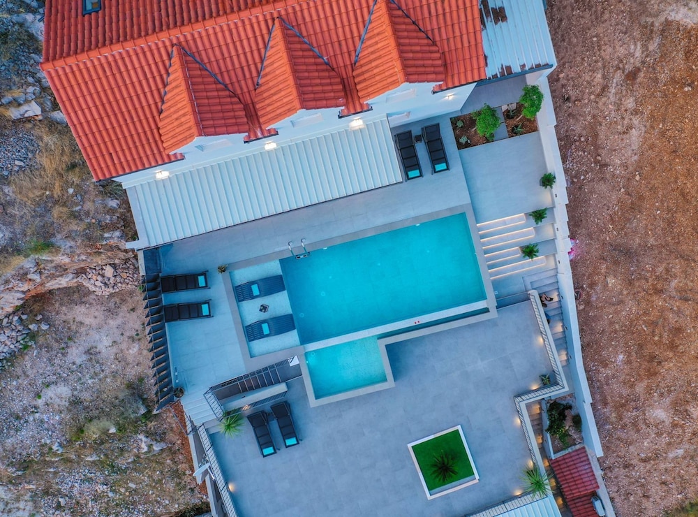 Spectacular Bol Island Sea View Villa With Pool