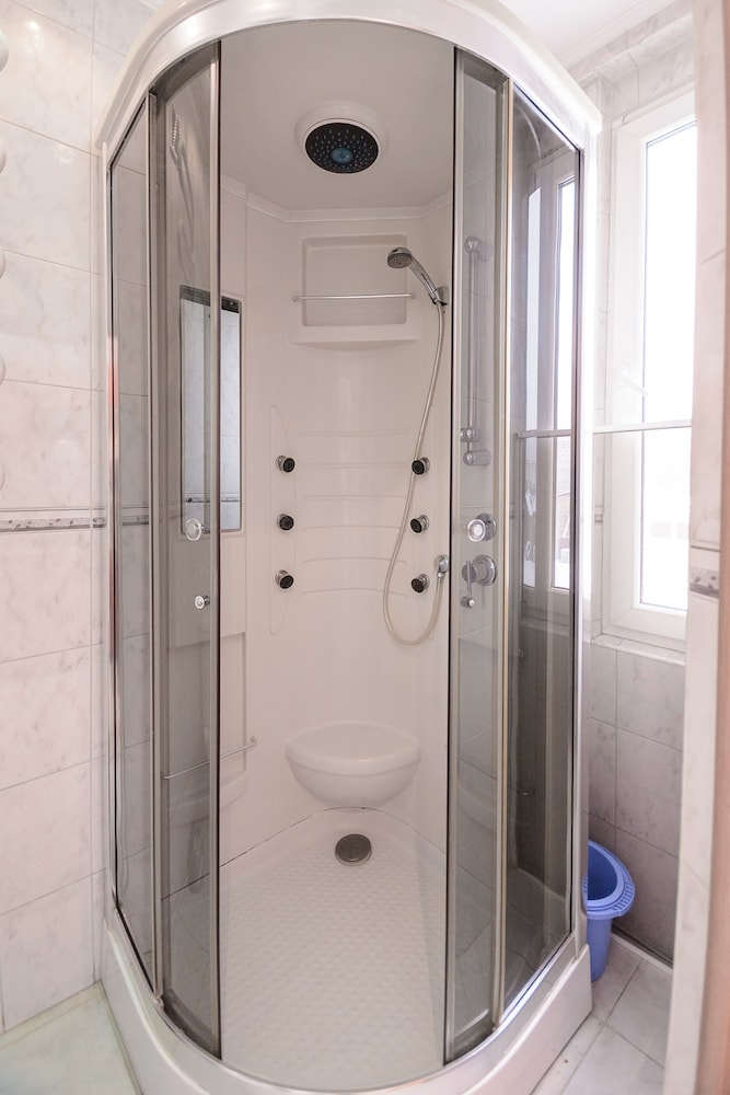 Kiev Accommodation Hotel Service