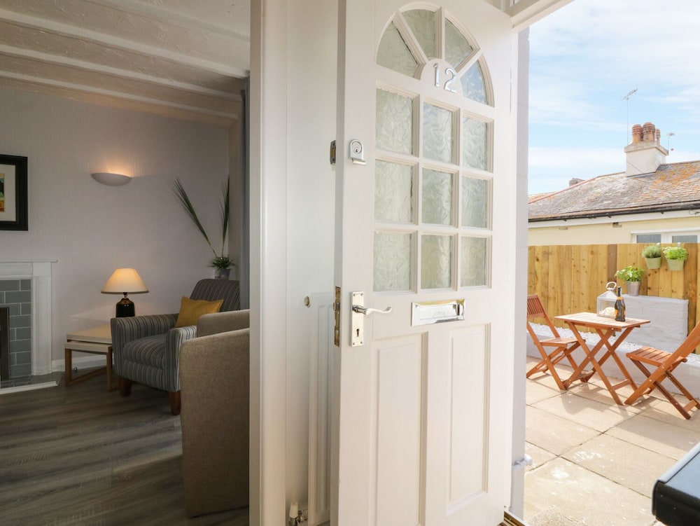 Harbourside Cottage view 5