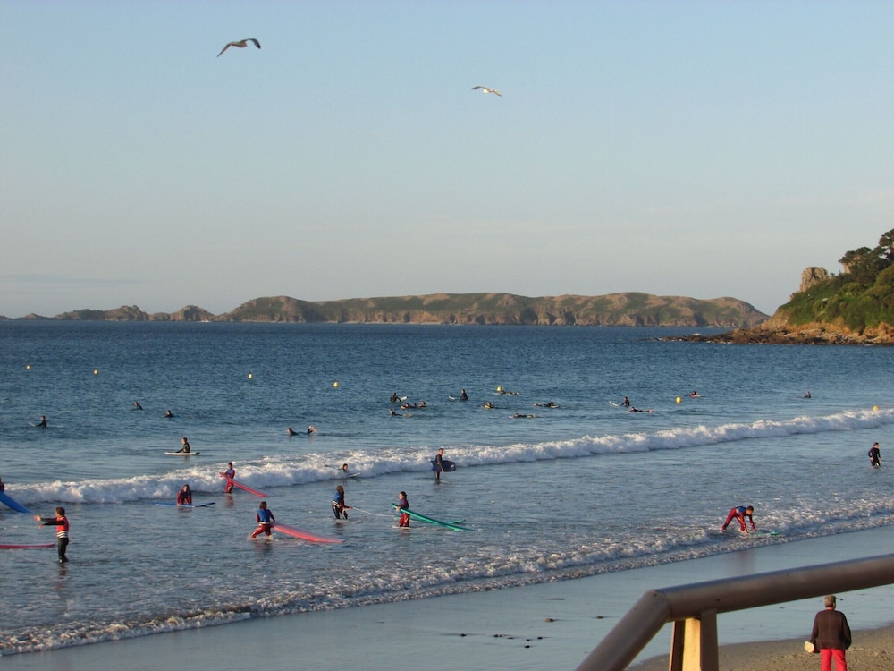Comfortable Holiday Home With Fantastic sea View view 5