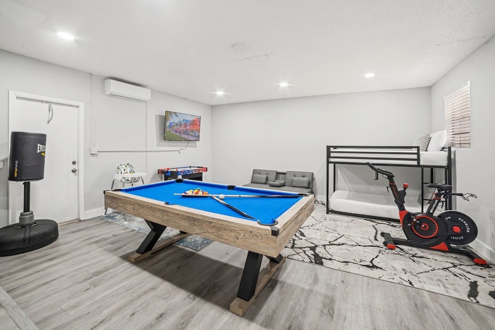 Spacious 6BR Beach Getaway w/ Heated Pool