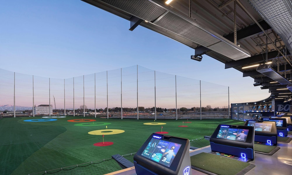 Cozy 5BR w Fire Pit BBQ Near Topgolf Fun