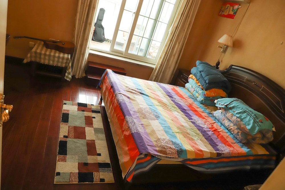Glory's house view 5