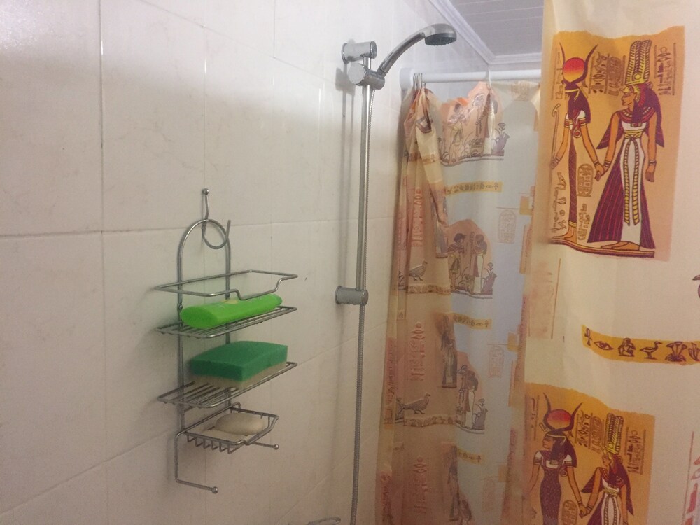 Guest House on Griboedovsky 27a - hostel