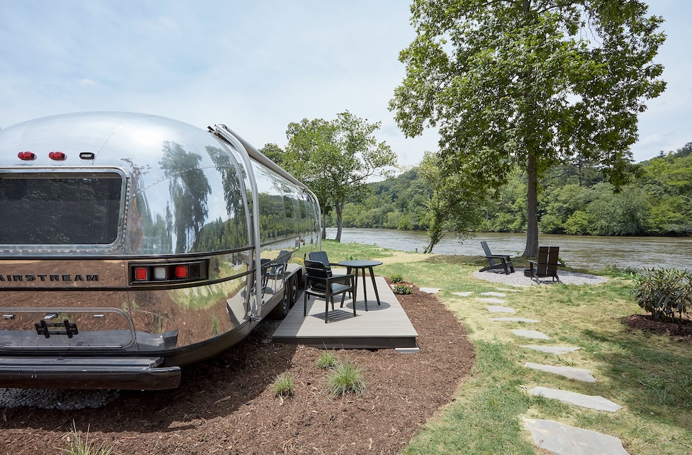 Asheville River Cabins