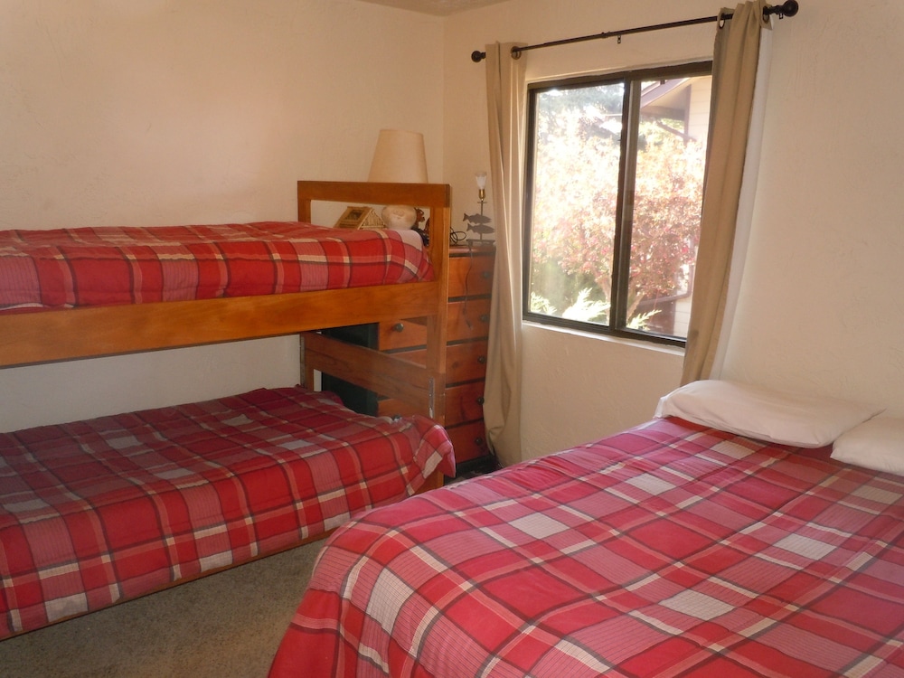 Snow Summit Townhouse Rentals & Sales