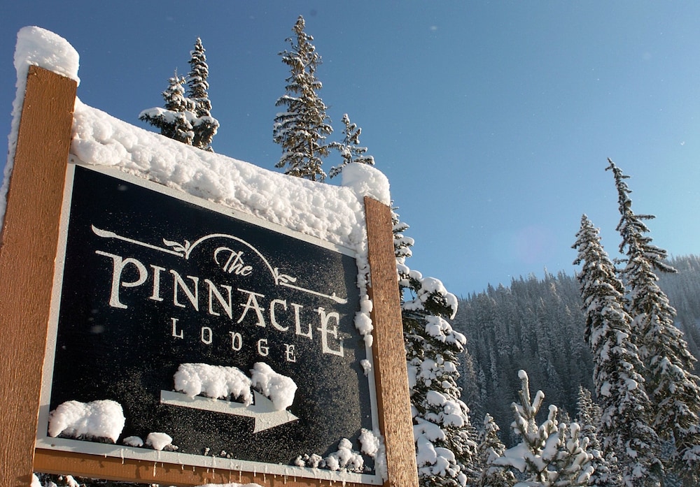Sun Peaks Vacations - The Pinnacle Lodge - Property Image 5