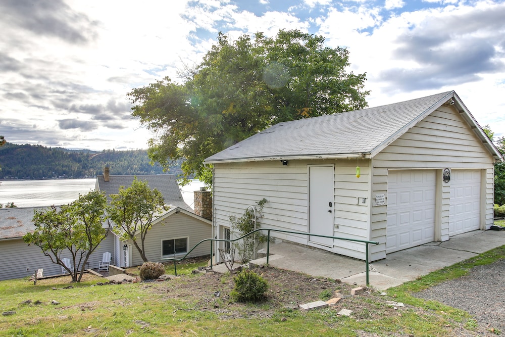Harrison Getaway w/ Deck & Lake Views! view 4