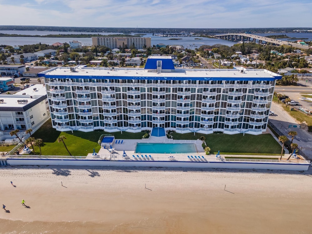 Surfside Club 503