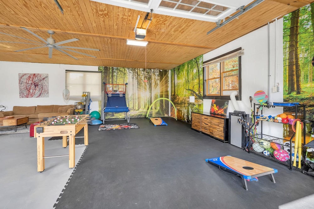 2 Lake Cabins Pool+hottub Game Room 23acs