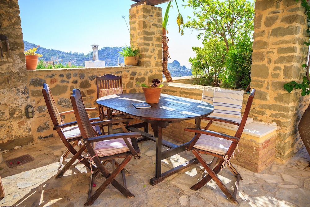 Dorovinis Country Houses photo 5