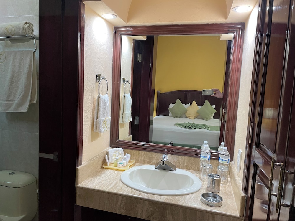 Hotel Centenario - Property Image 9