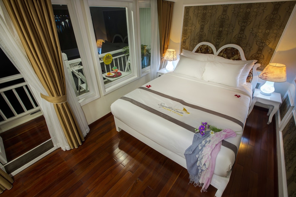 Signature Royal Halong Cruise - Image 3