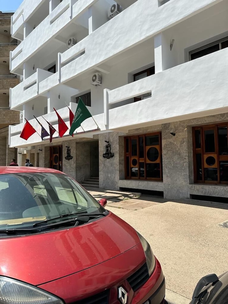 Hotel Ourida Urban Hotel - Image 1