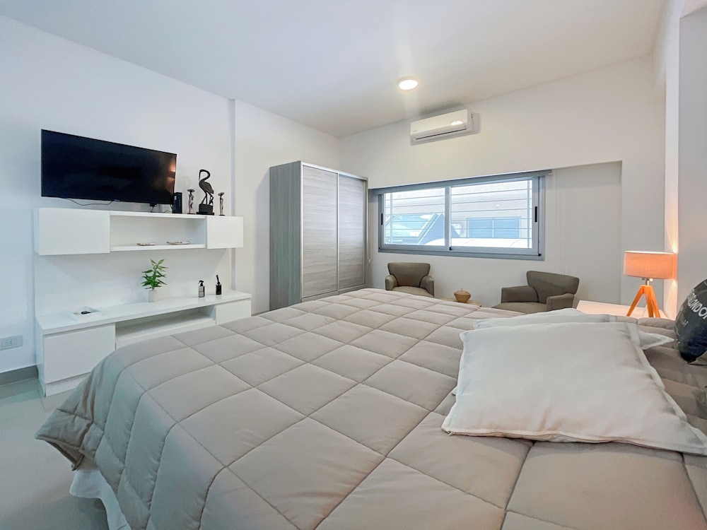 Ayres Suites Moreno