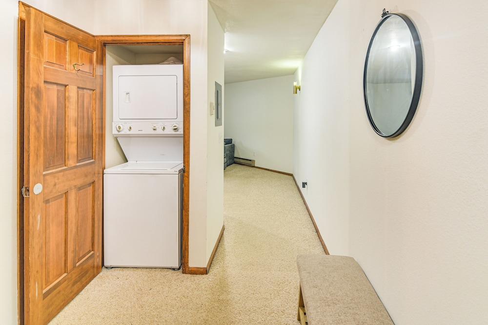 Walk to Winter Park Resort: Condo w/ Hot Tub!