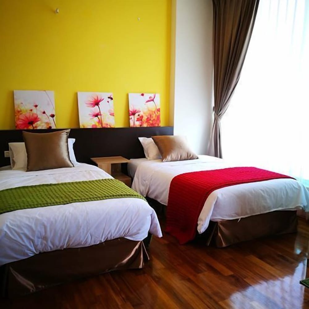 198 Red Hat B&B