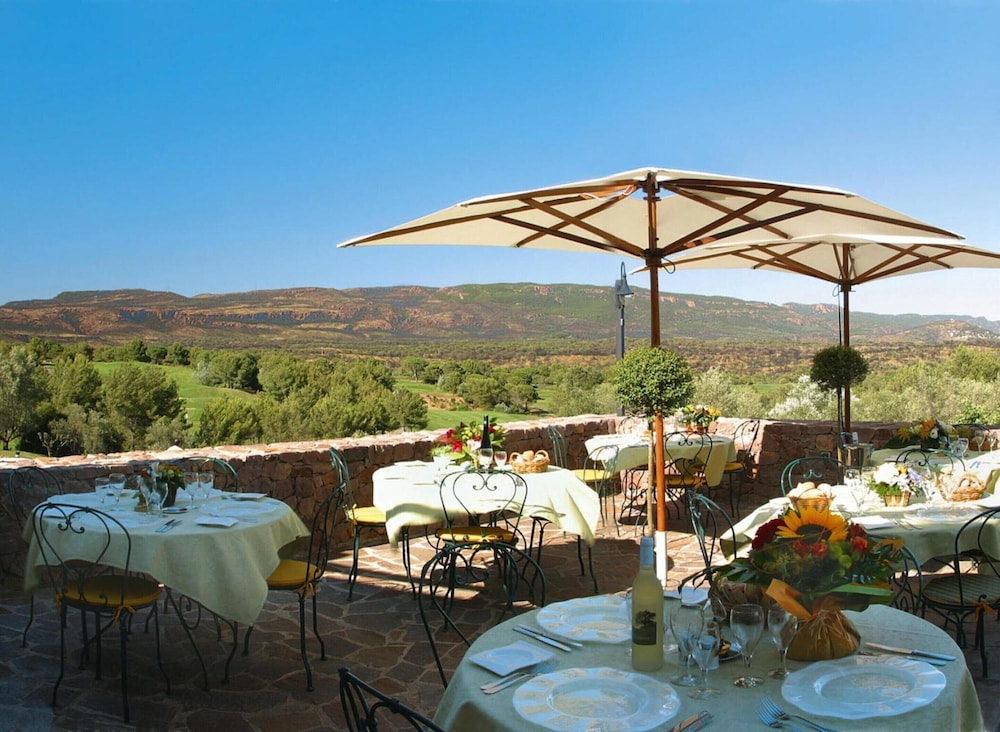 La Motte Resort Near Beach