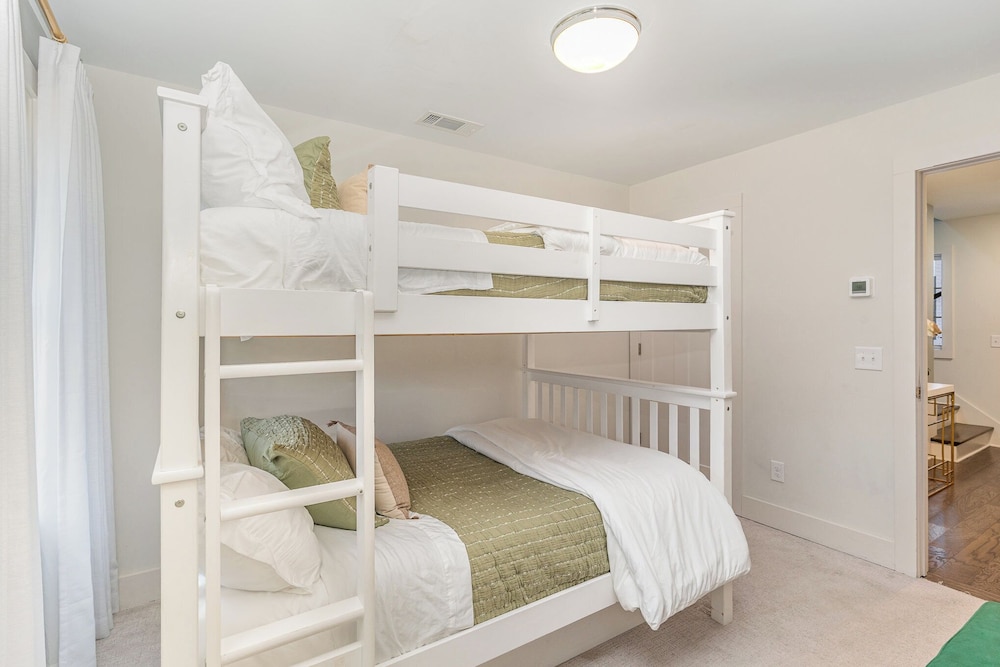 Beech Cove-private Patio-in 12 South District