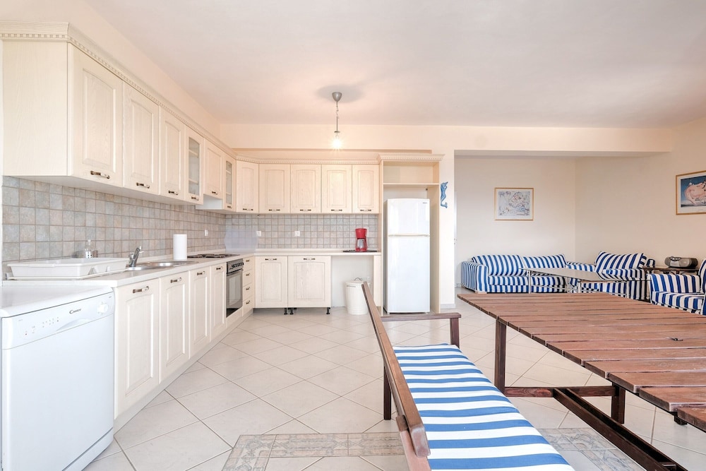 Villa in Pera Melana Near Kissakas Beach view 4