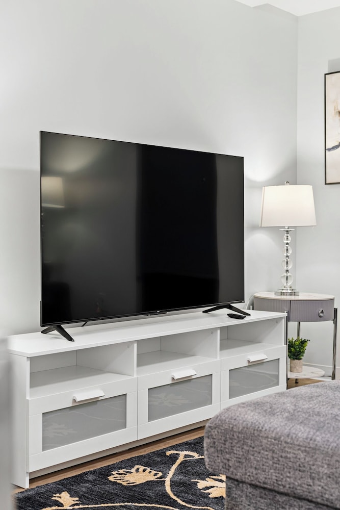 Furnished Apts near Harvard Stadium