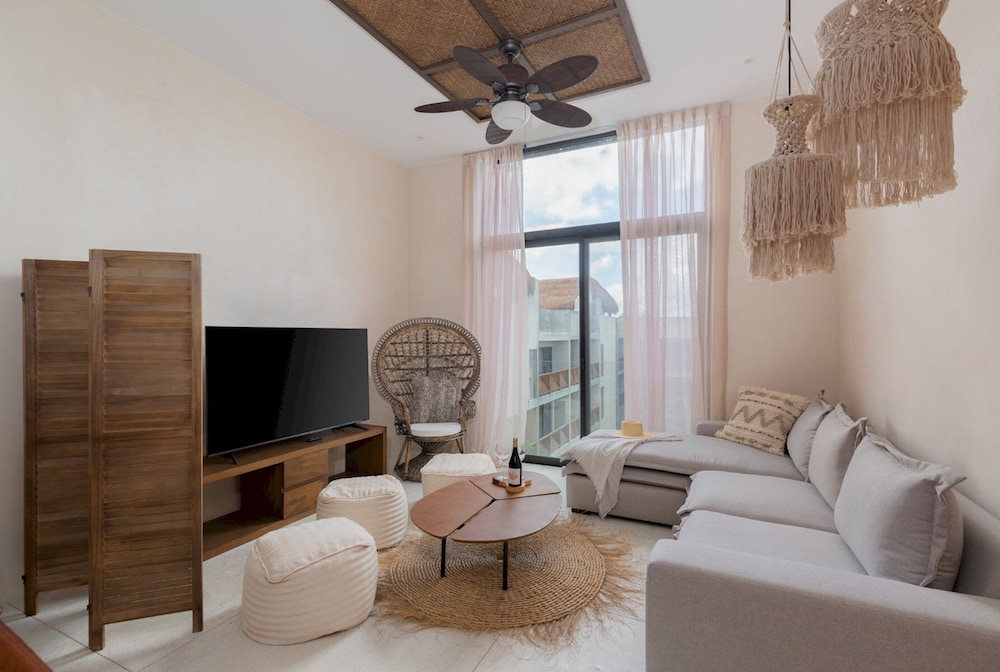Fancy Stylish Condo Great Lounge Area and Pool in Aldea Zama High-speed Wifi Concierge view 3