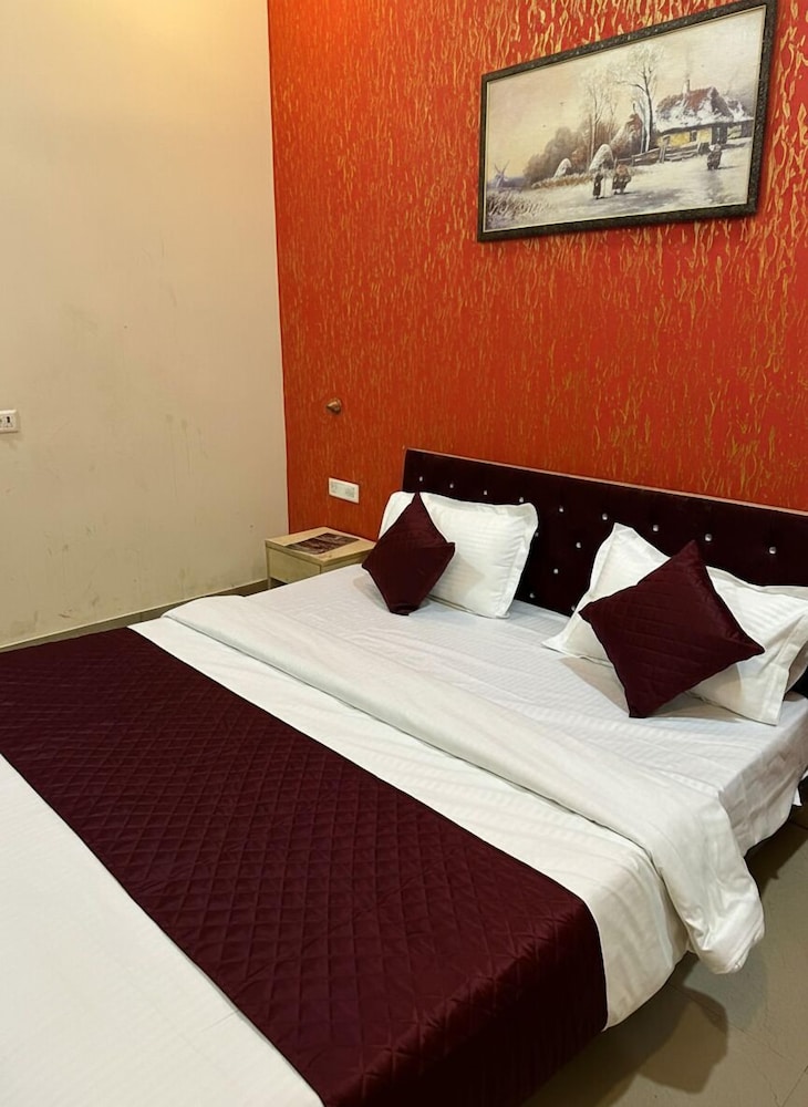 Grand Pacific Ocean Hotel