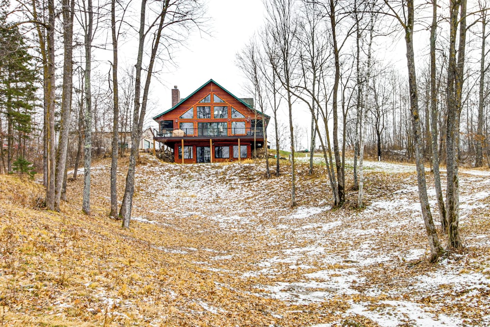 Fish & Swim: Lakefront Mora Home on 2 Acres!