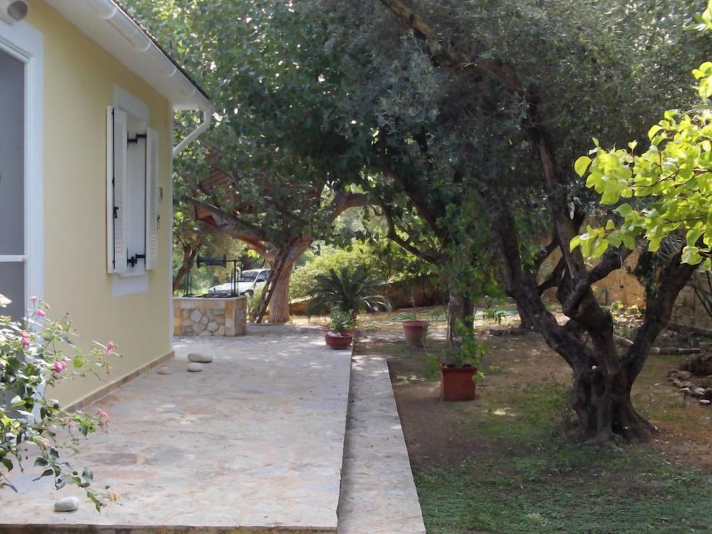 Alekos Beach Houses-Nisos