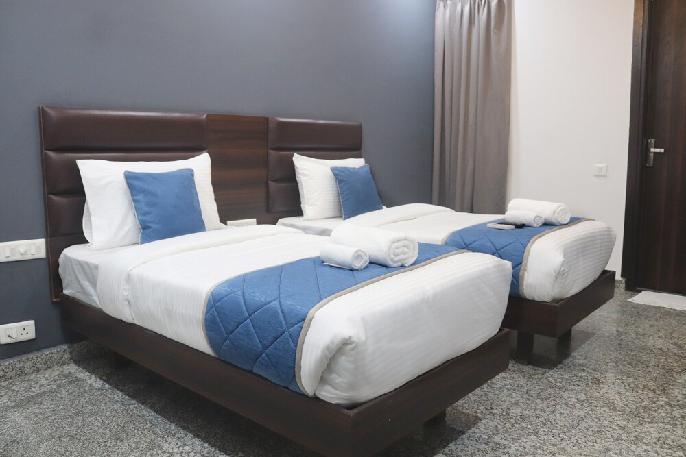 Axon Corporate Stays Sector 52 Gurgaon