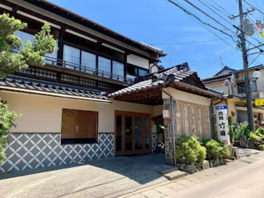Photo 16