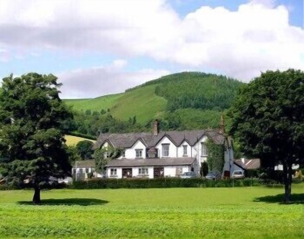 Llangollen Vacations - Abbey Grange Hotel - Property Image 1